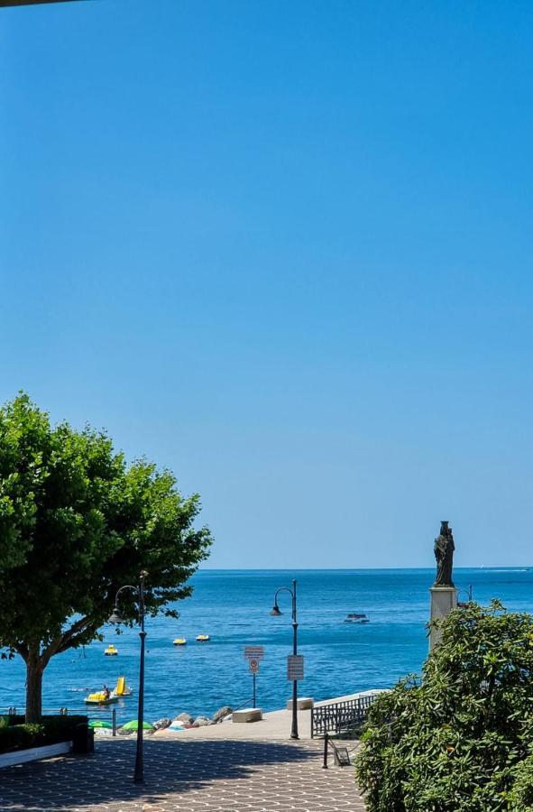 Uno Sguardo Sul Mare Villa Maiori Exteriör bild