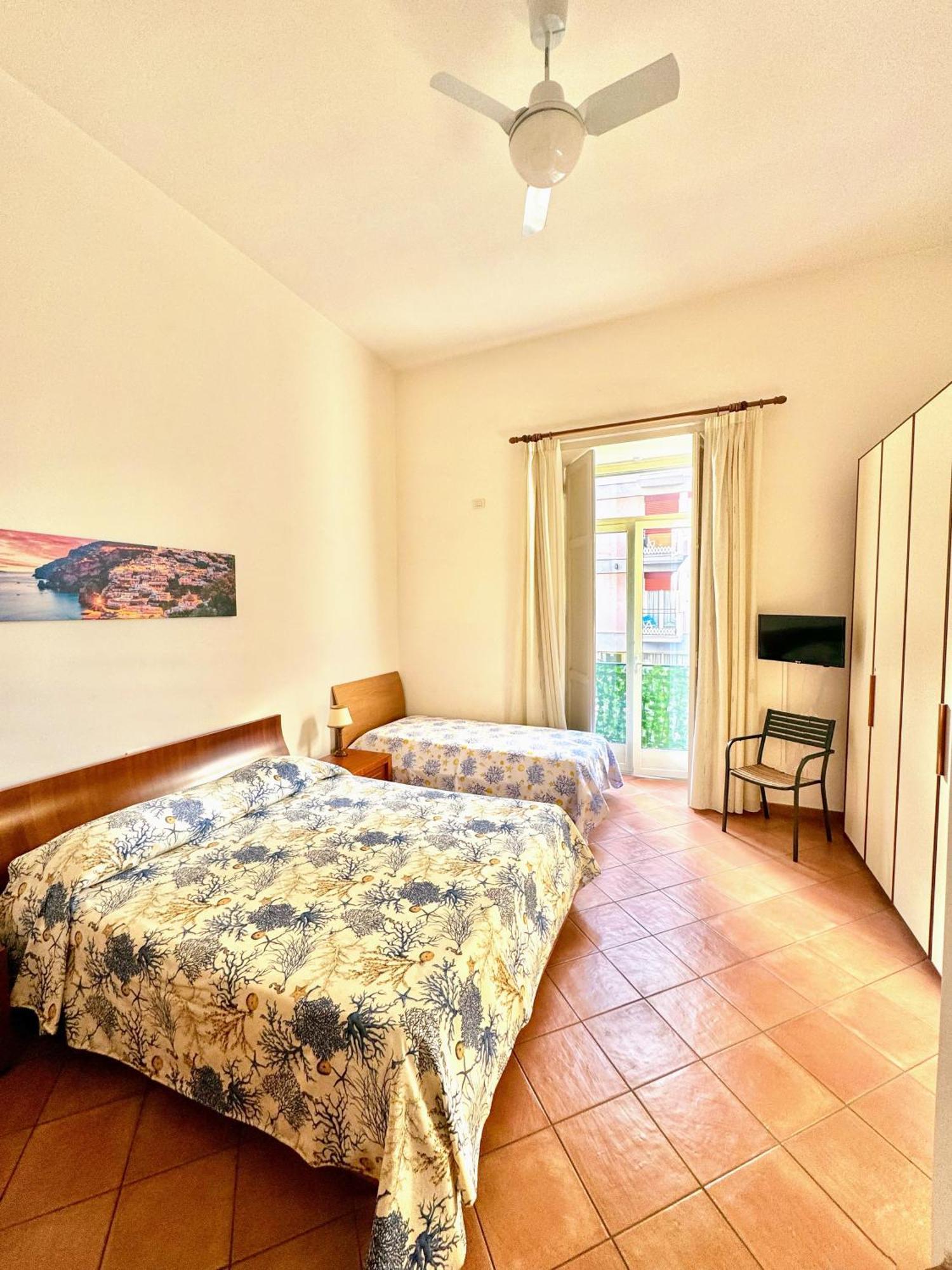 Uno Sguardo Sul Mare Villa Maiori Exteriör bild